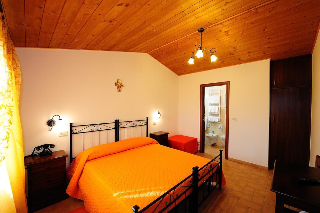 Colle Degli Olivi Snc